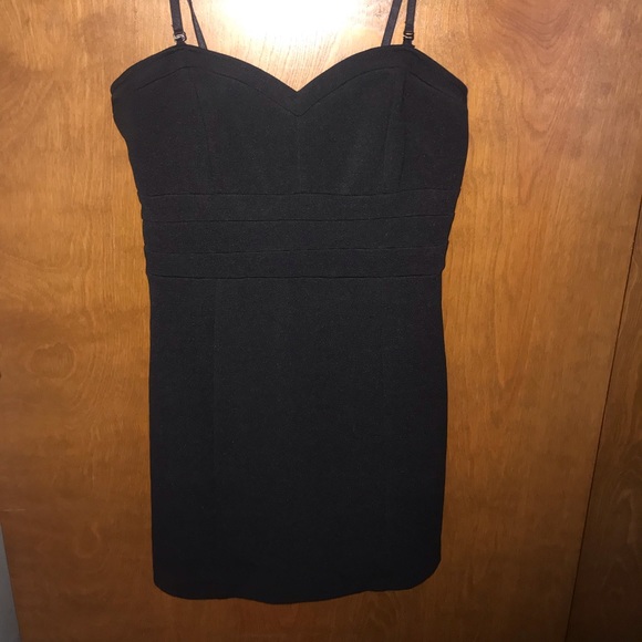 black bodycon dress - Picture 2 of 3
